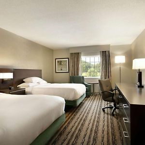 Queen Room Two Queen Beds Bath Tub Mobility Accessible or Non-Smoking